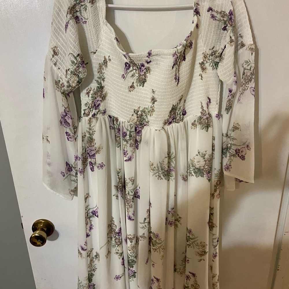 torrid White Maxi Dress with Purple Floral Accents size 1 - Picture 6 of 7